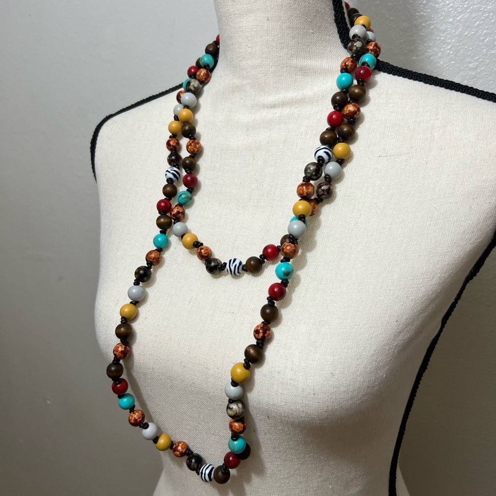 PLUNDER Beaded Necklace